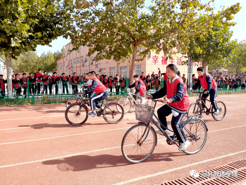 ky.com-
【校园短讯】万善中学举行第一届校园文化艺术节(图8) ky.com-
【校园短讯】万善中学举行第一届校园文化艺术节(图8)