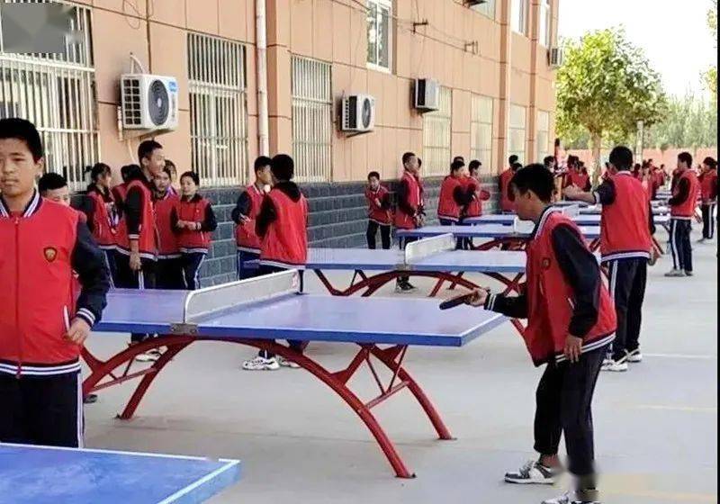 ky.com-
【校园短讯】万善中学举行第一届校园文化艺术节(图9) ky.com-
【校园短讯】万善中学举行第一届校园文化艺术节(图9)