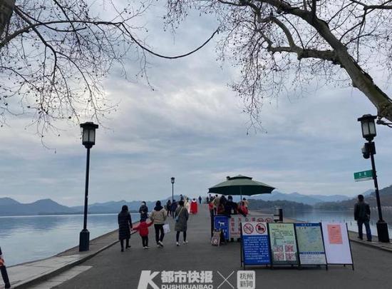 ky com|红色主题创作重新成为一股力量(图1)