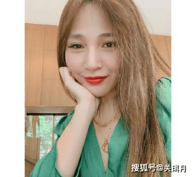 kycom：*
台湾歌手梁文音被曝 与老公仳离 网友“各自安好”(图4)