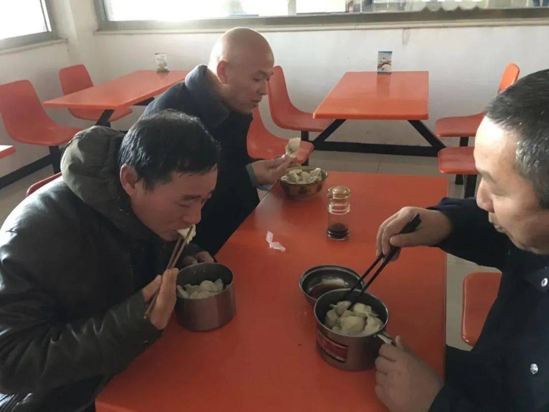 
【爱在新干线】冬至食堂多欢笑  饺子飘香暖人心【ky com】(图13)