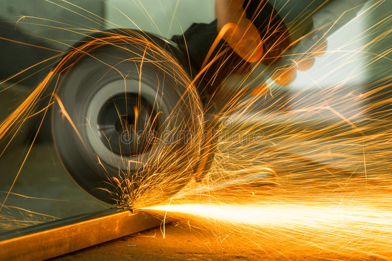 【ky.com】
CPU走下“不坏”神坛（渲染电脑如何选处置惩罚器和散热器）(图3)