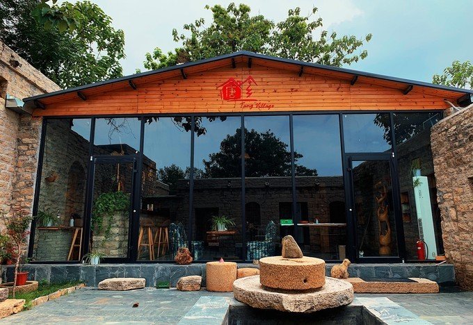 “多娇”背后是多情当今拍卖价格最高的画家|ky com(图1) “多娇”背后是多情当今拍卖价格最高的画家|ky com(图1)