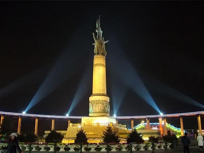 刘阔花鸟画诠释“春华秋韵”|ky.com(图2)