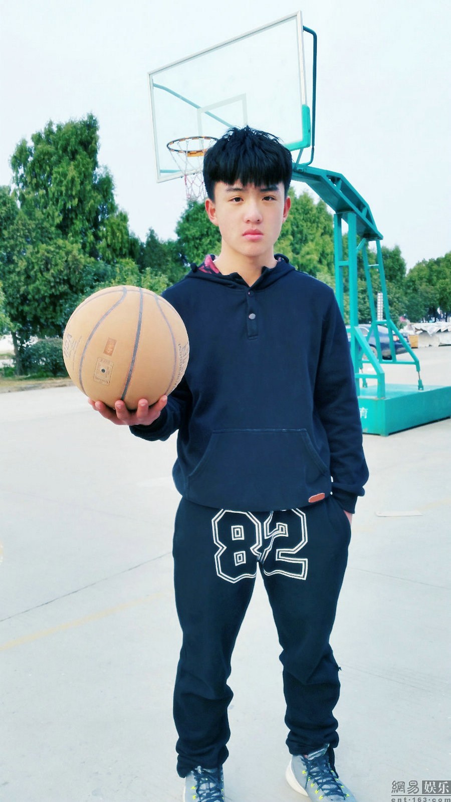 ky com|因45元吃请费被停职，非小题大做(图1)