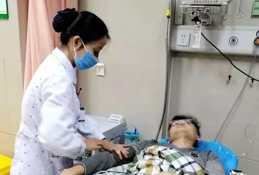 ky com-《李煦行乐图》以1863万元成交超估价六倍(图1) ky com-《李煦行乐图》以1863万元成交超估价六倍(图1)