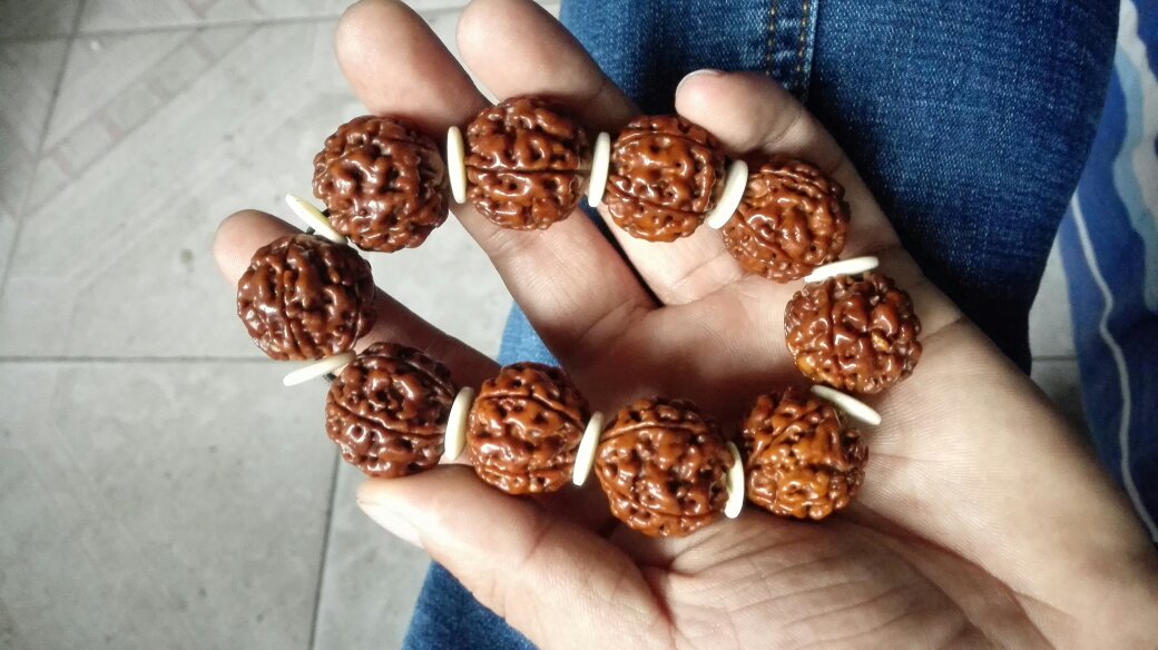 新疆金银币反响平淡西湖迭创新低_ky.com(图2) 新疆金银币反响平淡西湖迭创新低_ky.com(图2)